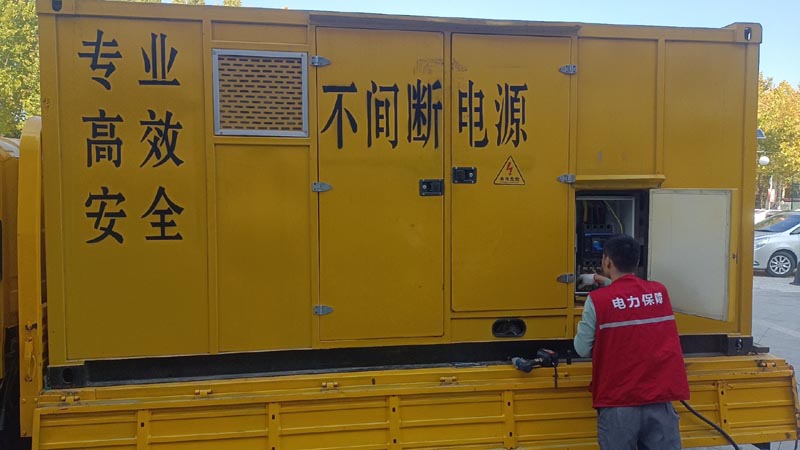 桐庐柴油发电机组和UPS电源配合使用时，如何避免切换过程中的电力中断？